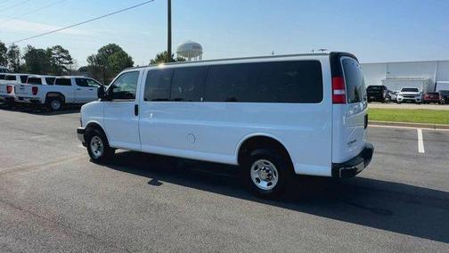 2024 Chevrolet Express 3500 LT