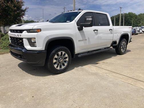 Summit White 2023 Chevrolet Silverado 2500 Custom