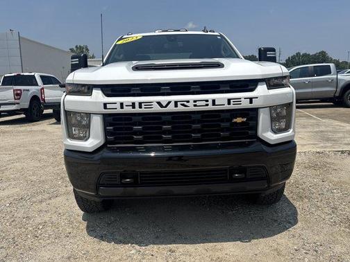Summit White 2023 Chevrolet Silverado 2500 Custom