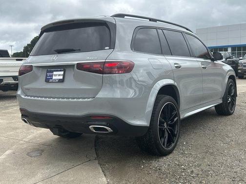 Gray 2025 Mercedes-Benz GLS 450 4MATIC
