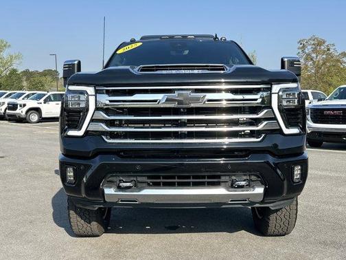 2025 Chevrolet Silverado 3500 High Country
