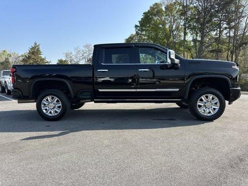 2025 Chevrolet Silverado 3500 High Country