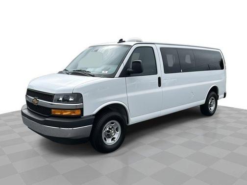 2024 Chevrolet Express 3500 LT