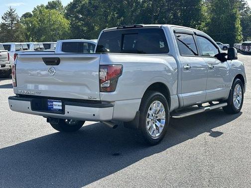 Brilliant Silver Metallic 2020 Nissan Titan SL