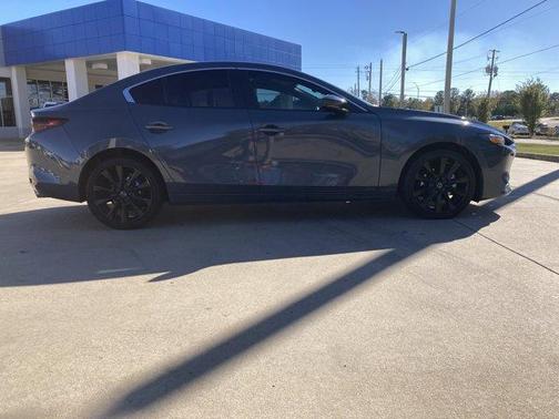 2023 Mazda Mazda3 2.5 S Carbon Edition