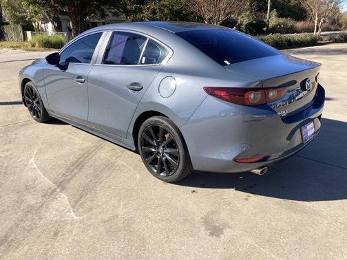 2023 Mazda Mazda3 2.5 S Carbon Edition