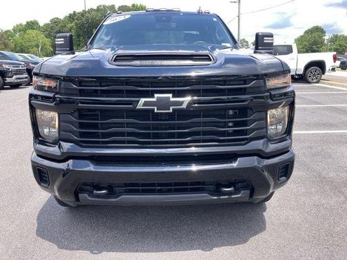 Black 2024 Chevrolet Silverado 2500 Custom
