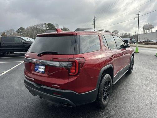 2023 GMC Acadia AT4