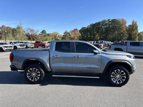 2024 GMC Canyon Denali