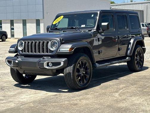 Granite Crystal Clearcoat Metallic 2025 Jeep Wrangler 4xe Sahara