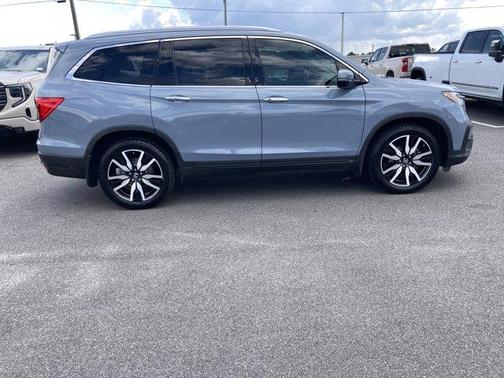 Gray 2022 Honda Pilot Touring 7-Passenger