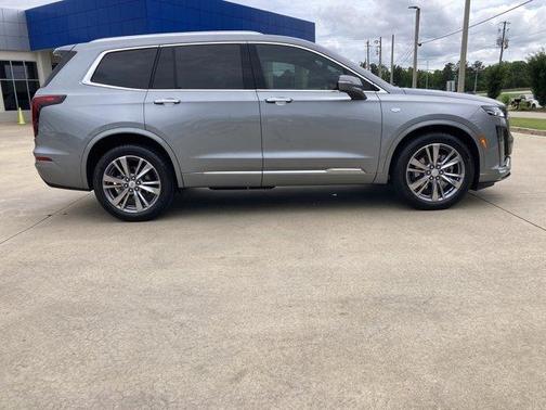 Silver Metallic 2024 Cadillac XT6 Premium Luxury FWD