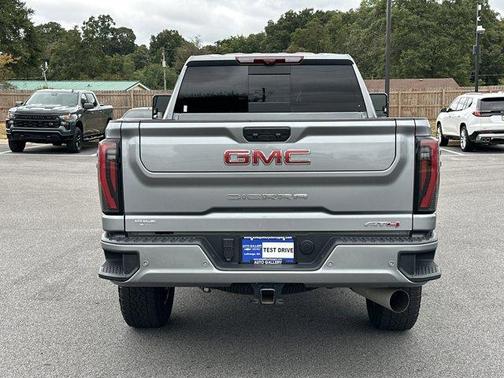 2025 GMC Sierra 3500 AT4
