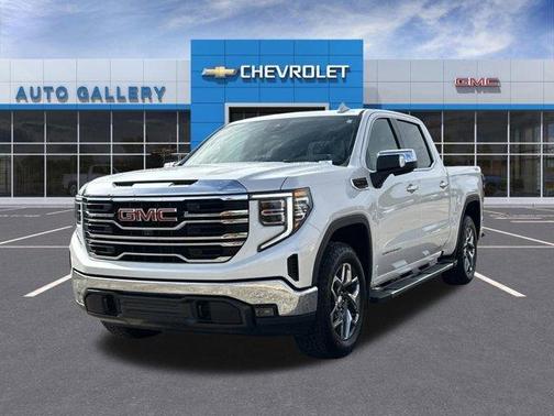 White Frost Tri-Coat 2025 GMC Sierra 1500 SLT