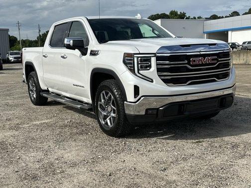 White Frost Tri-Coat 2025 GMC Sierra 1500 SLT