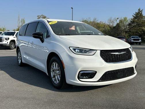 2024 Chrysler Pacifica Touring-L