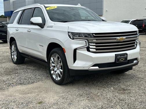 Iridescent Pearl Tricoat 2021 Chevrolet Tahoe High Country