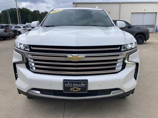 Iridescent Pearl Tricoat 2021 Chevrolet Tahoe High Country