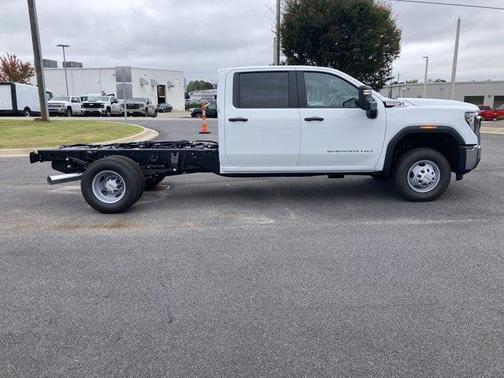 2026 GMC Sierra 3500 Pro