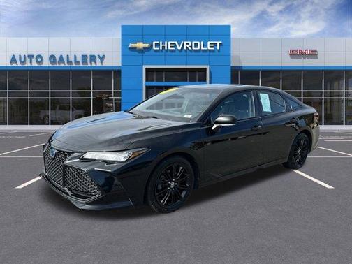 2022 Toyota Avalon Hybrid XSE Nightshade