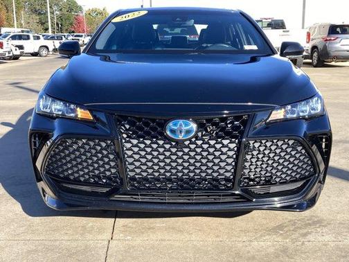 2022 Toyota Avalon Hybrid XSE Nightshade