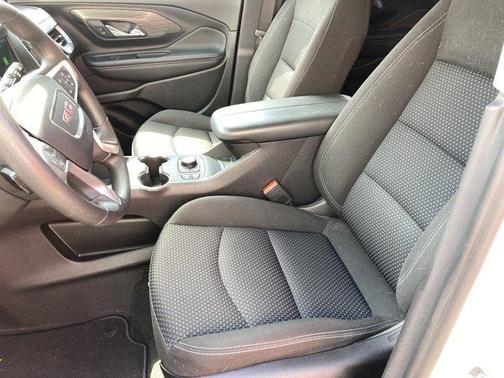 Summit White 2024 GMC Terrain SLE