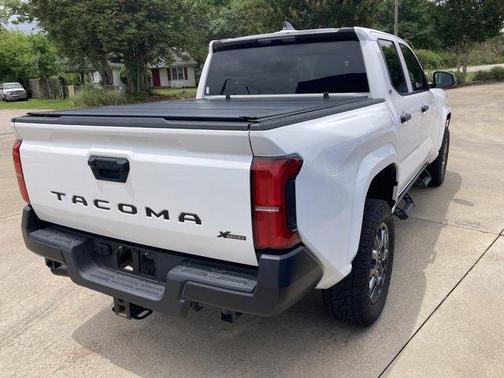 Ice 2025 Toyota Tacoma SR