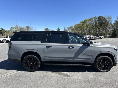 2025 Chevrolet Suburban RST