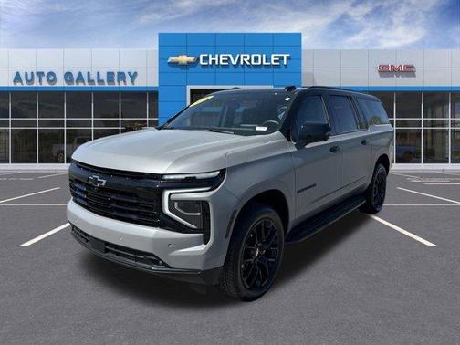 2025 Chevrolet Suburban RST