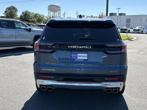 2025 GMC Acadia Denali