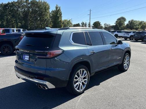 2025 GMC Acadia Denali