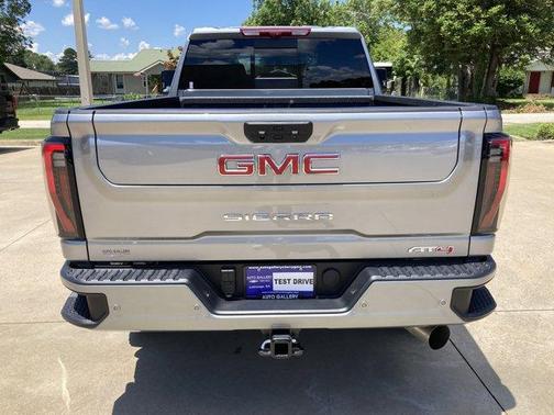 2025 GMC Sierra 2500 AT4