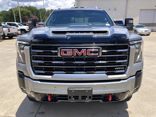 2025 GMC Sierra 2500 AT4