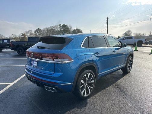 2024 Volkswagen Atlas Cross Sport 2.0T SEL Premium R-Line