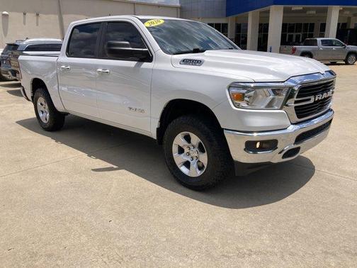 Bright White Clearcoat 2020 RAM 1500 Big Horn