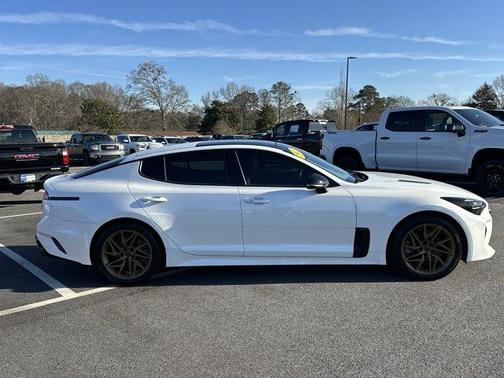 2022 Kia Stinger GT-Line