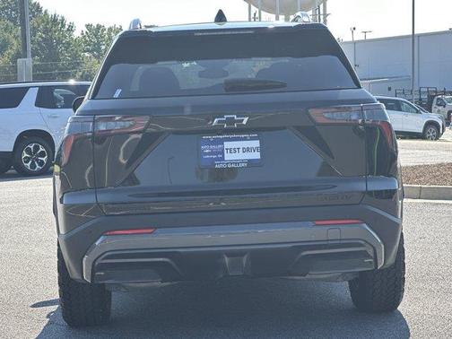 Mosaic Black Metallic 2026 Chevrolet Equinox ACTIV