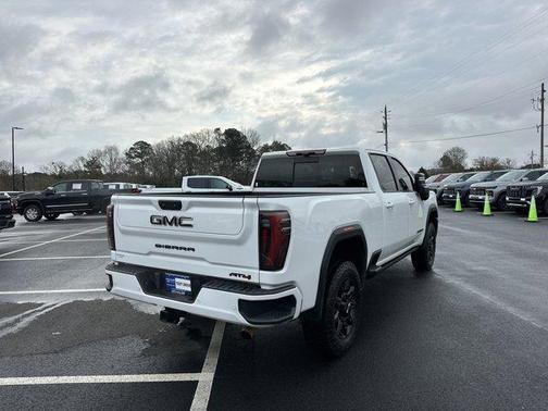 2024 GMC Sierra 2500 AT4
