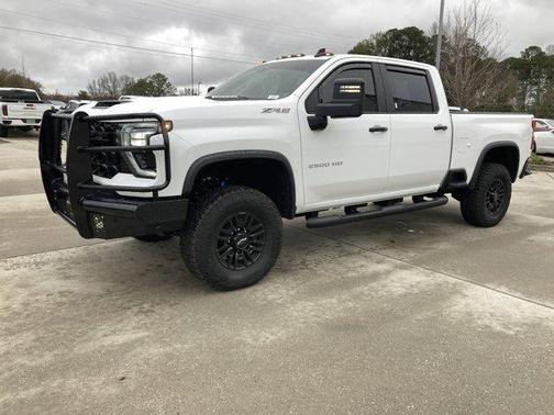 2025 Chevrolet Silverado 2500 ZR2