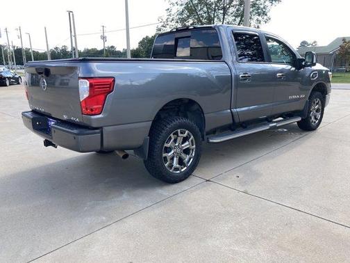 2018 Nissan Titan XD SL