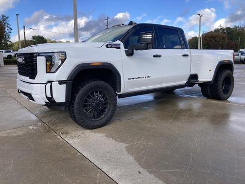 2025 GMC Sierra 3500 Denali