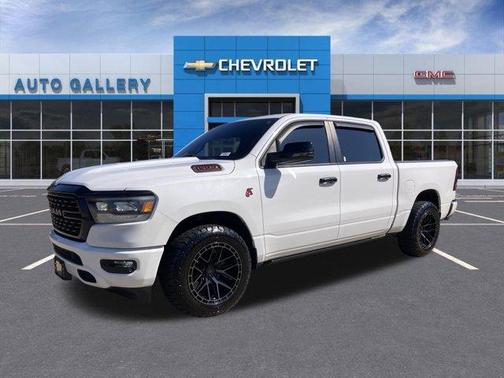 Bright White Clearcoat 2023 RAM 1500 Big Horn