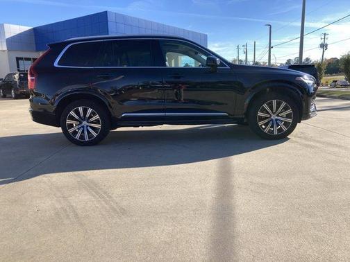 2025 Volvo XC90 B5 Core