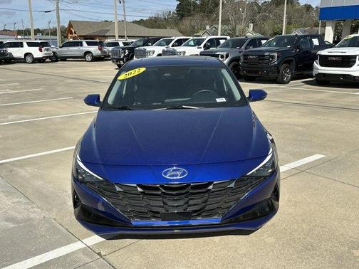 2022 Hyundai ELANTRA Limited