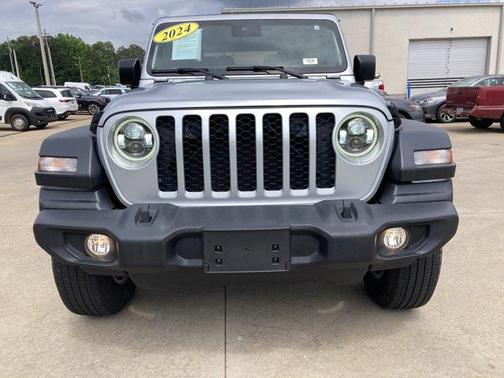 Silver Zynith Clearcoat 2024 Jeep Wrangler Sport