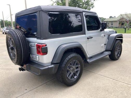 Silver Zynith Clearcoat 2024 Jeep Wrangler Sport