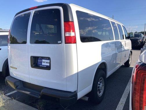 Summit White 2025 Chevrolet Express 3500 LS