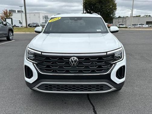 2024 Volkswagen Atlas Cross Sport 2.0T SE w/Technology