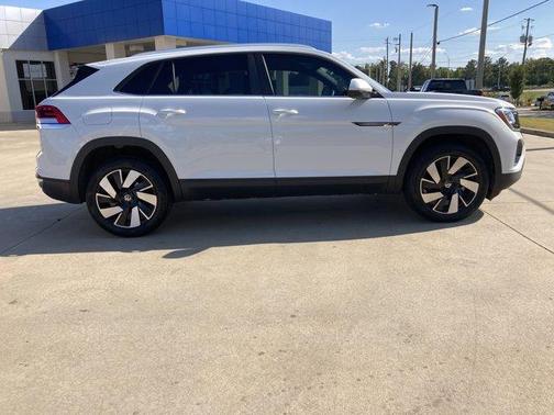 2024 Volkswagen Atlas Cross Sport 2.0T SE w/Technology