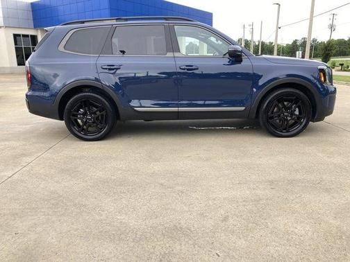Midnight Black 2023 Kia Telluride EX X-Line